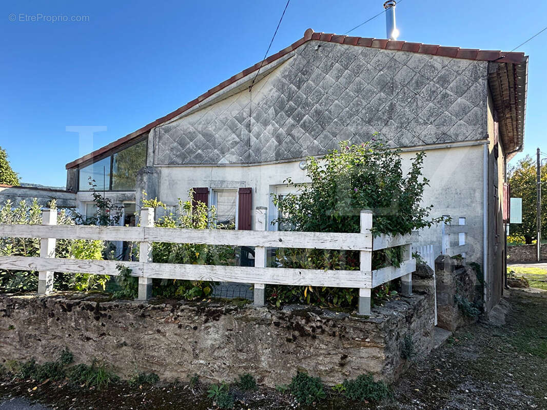 Maison à SAINT-AMANS-SOULT