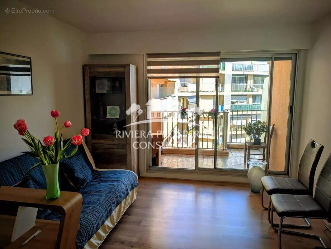 Studio avec terrasse – Quartier des Musiciens – Investissement locatif - photo 3