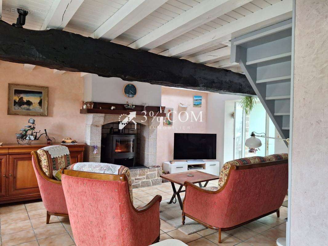 Maison à SAINT-GUYOMARD