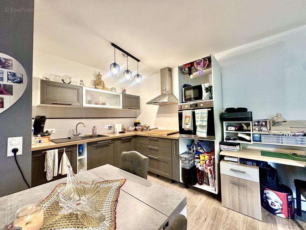Appartement à VAUJOURS