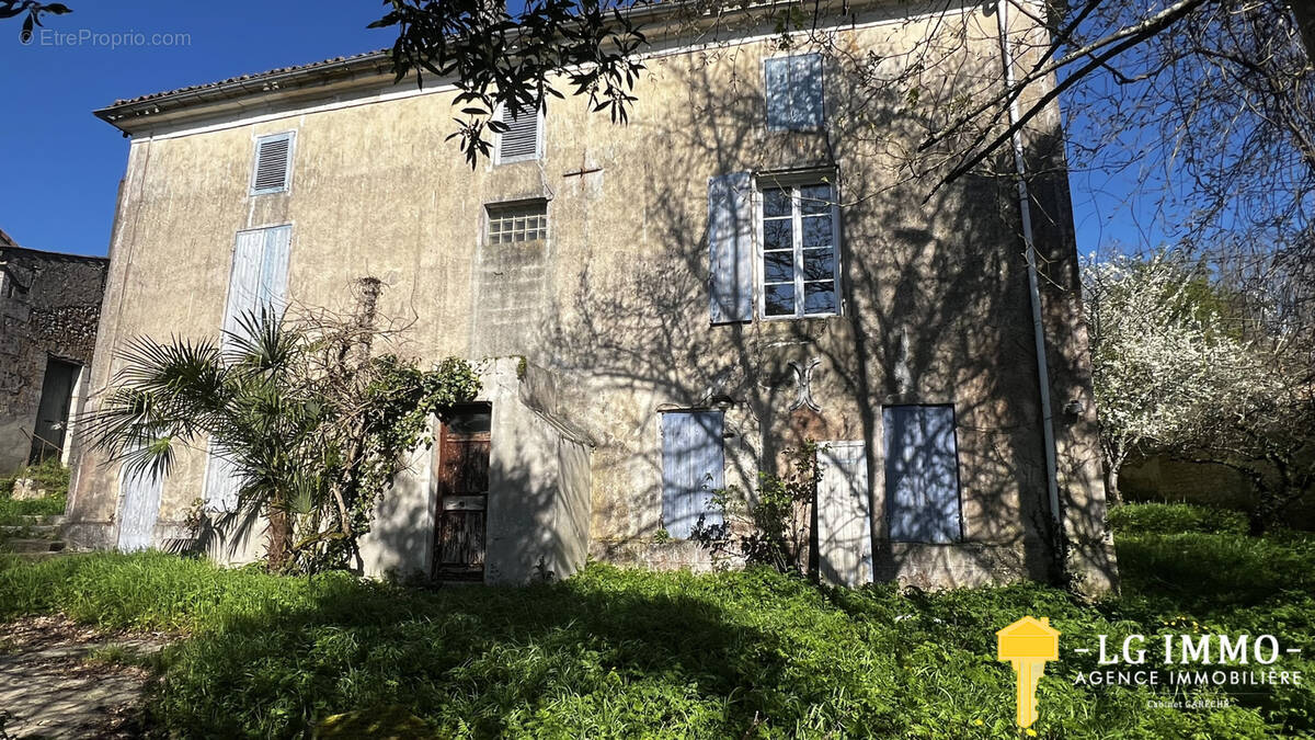 Maison à MIRAMBEAU