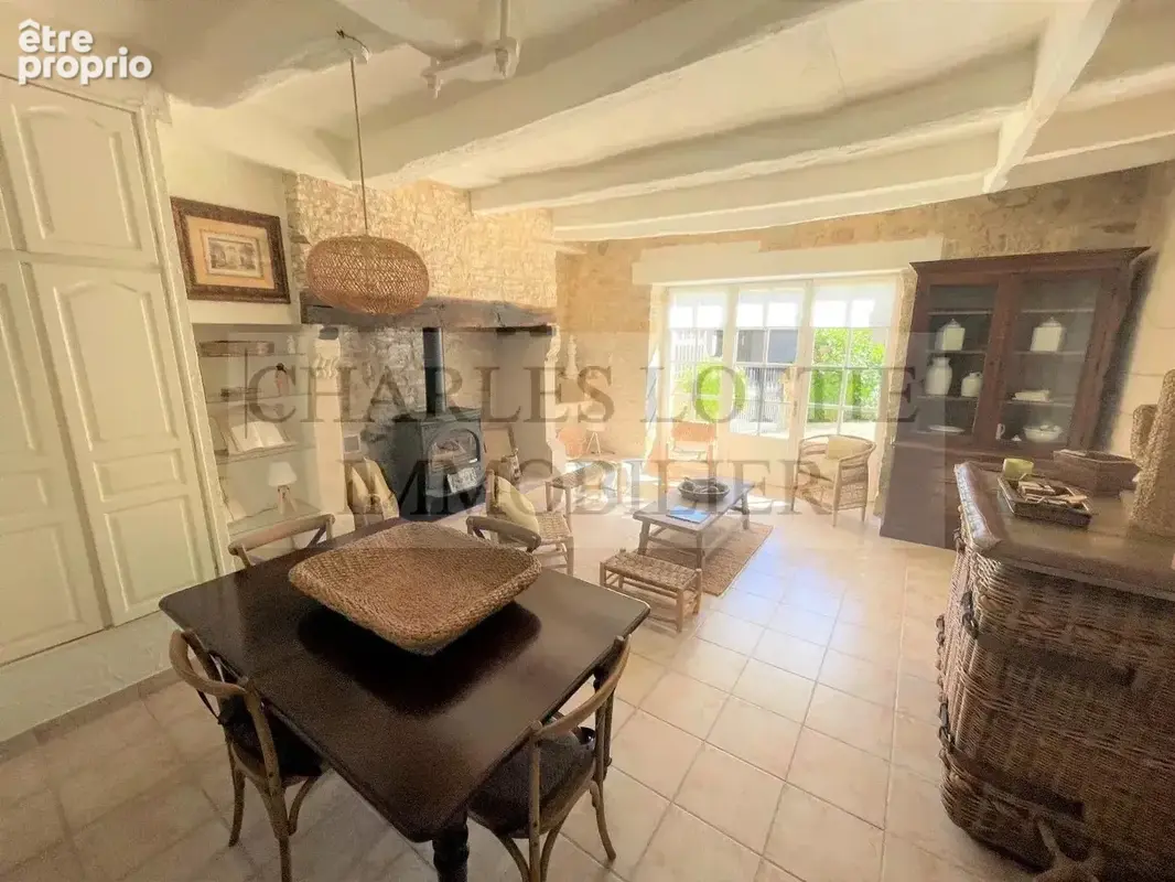 Très belle maison de village en pierre sur 332m2 de terrain - photo 12