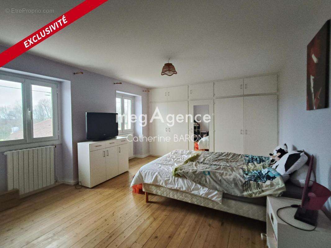 Maison à JUILLAC-LE-COQ