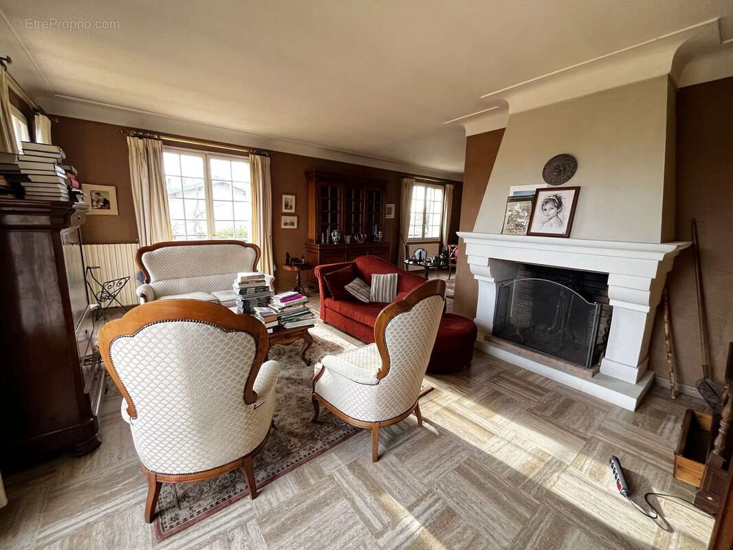 Maison à LABARTHE-SUR-LEZE