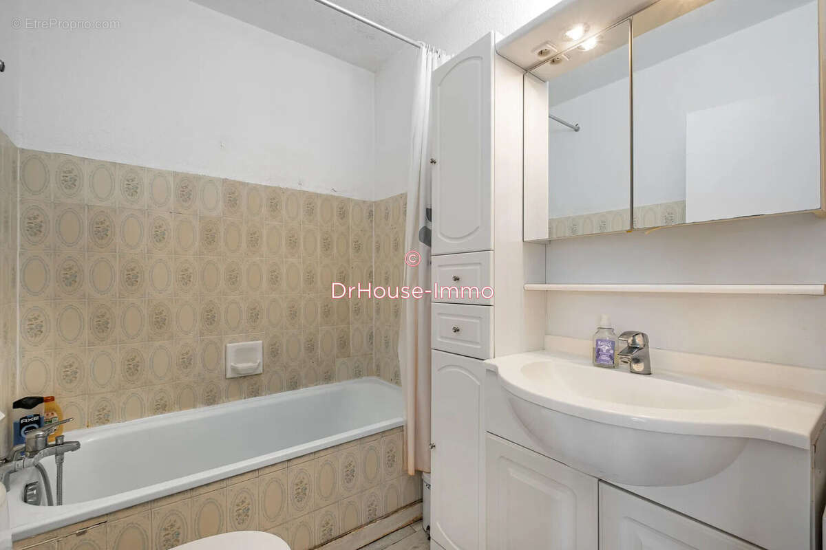Appartement à MANDELIEU-LA-NAPOULE