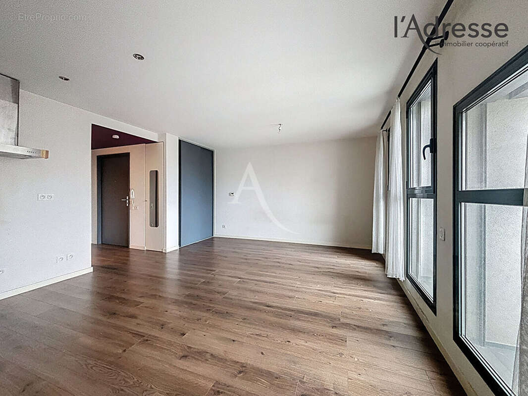 Appartement à SURESNES