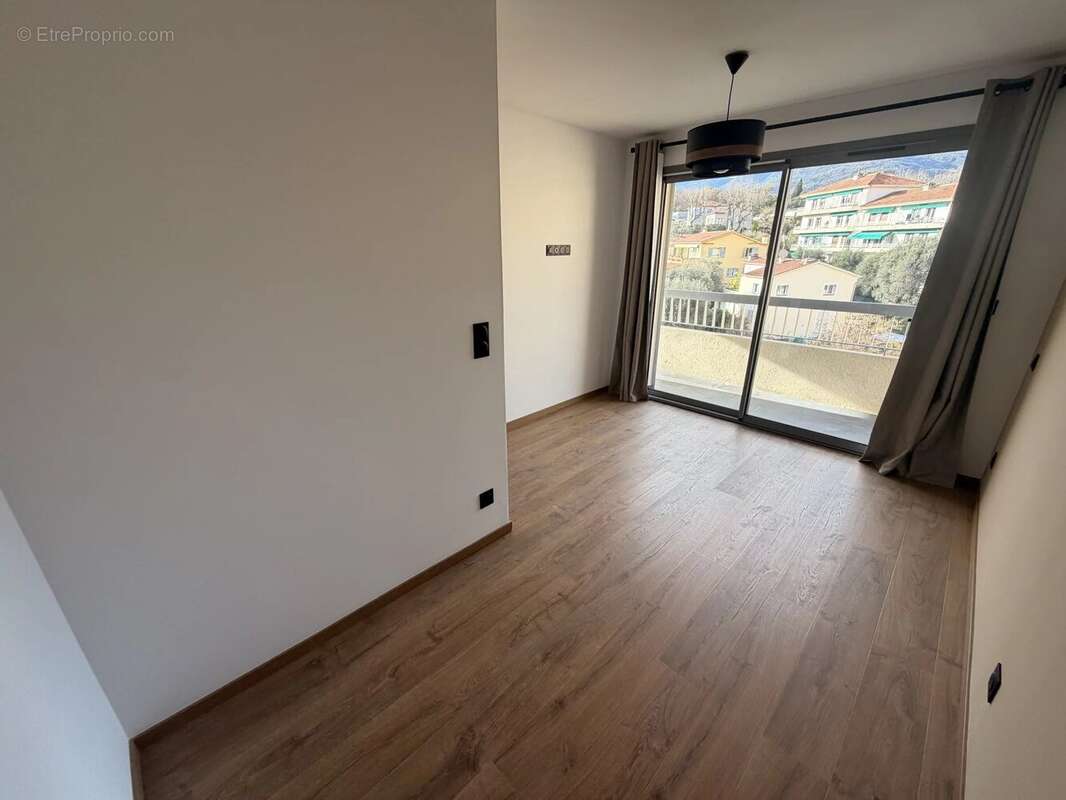 Appartement à VENCE