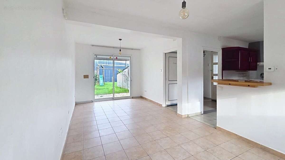Photo 2 - Maison à BARLIN