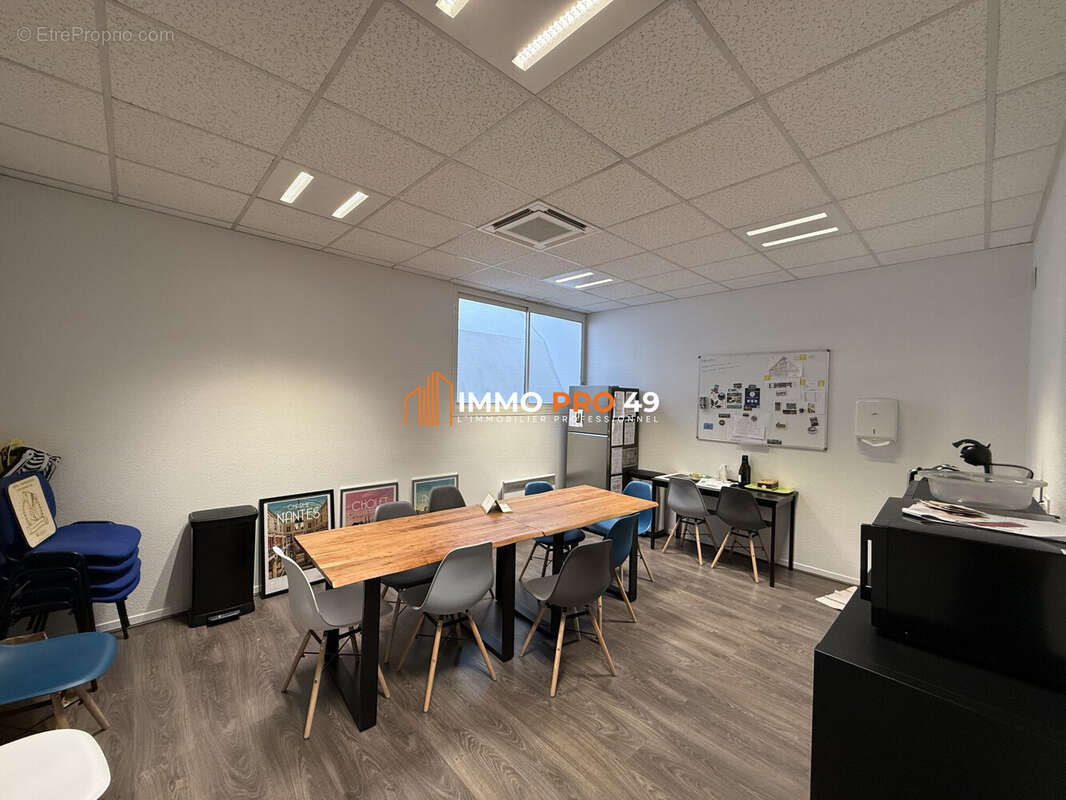 Commerce 223 m² à Cholet  - photo 6