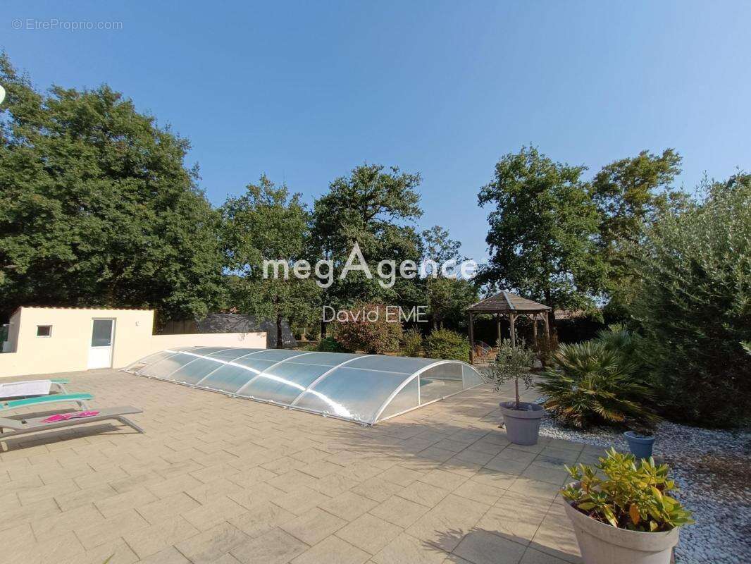 Maison à NOTRE-DAME-DE-RIEZ