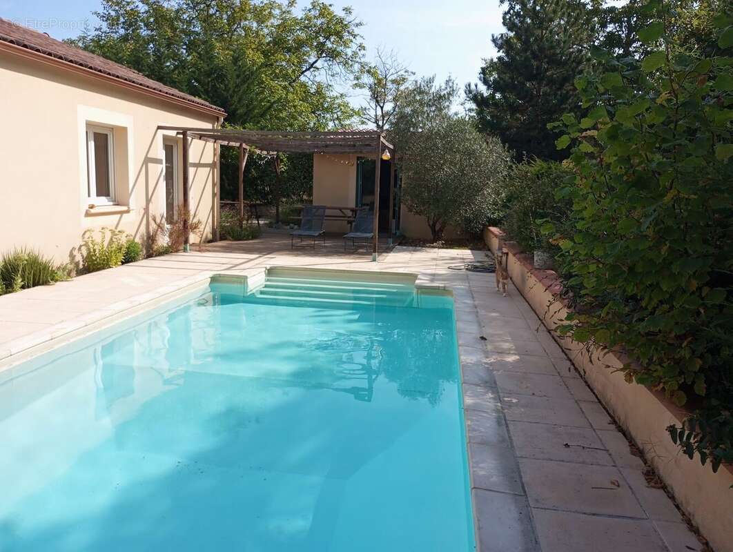 Maison à DOUELLE