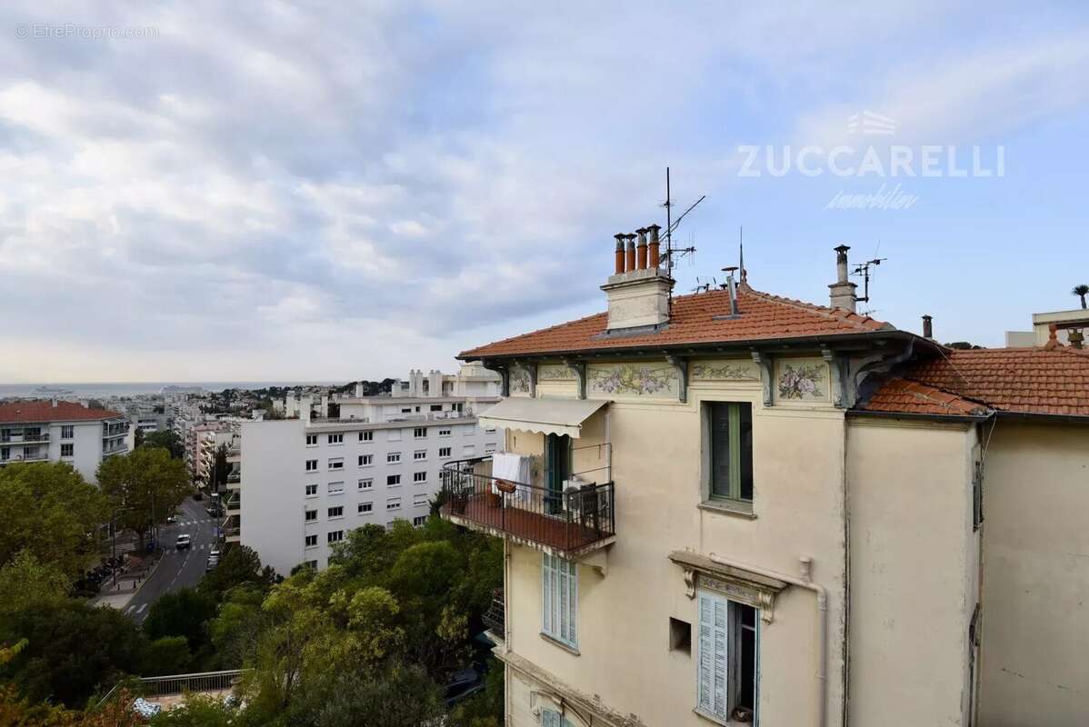 Appartement à LE CANNET