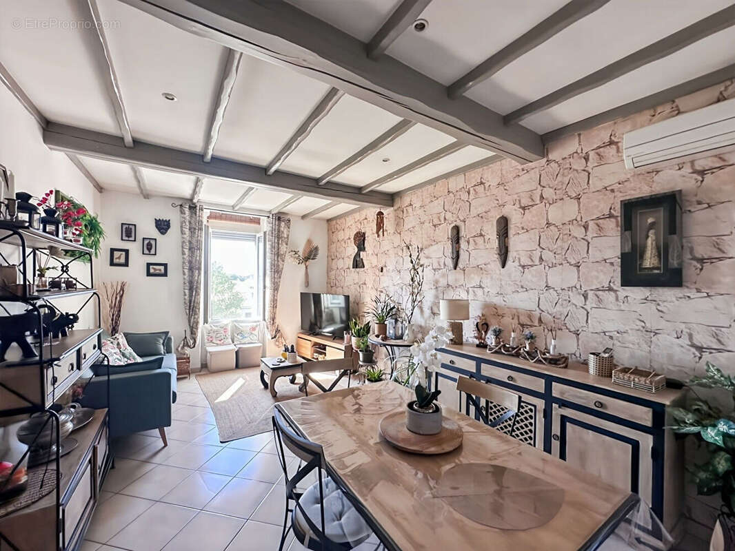 Appartement à CHATEAURENARD