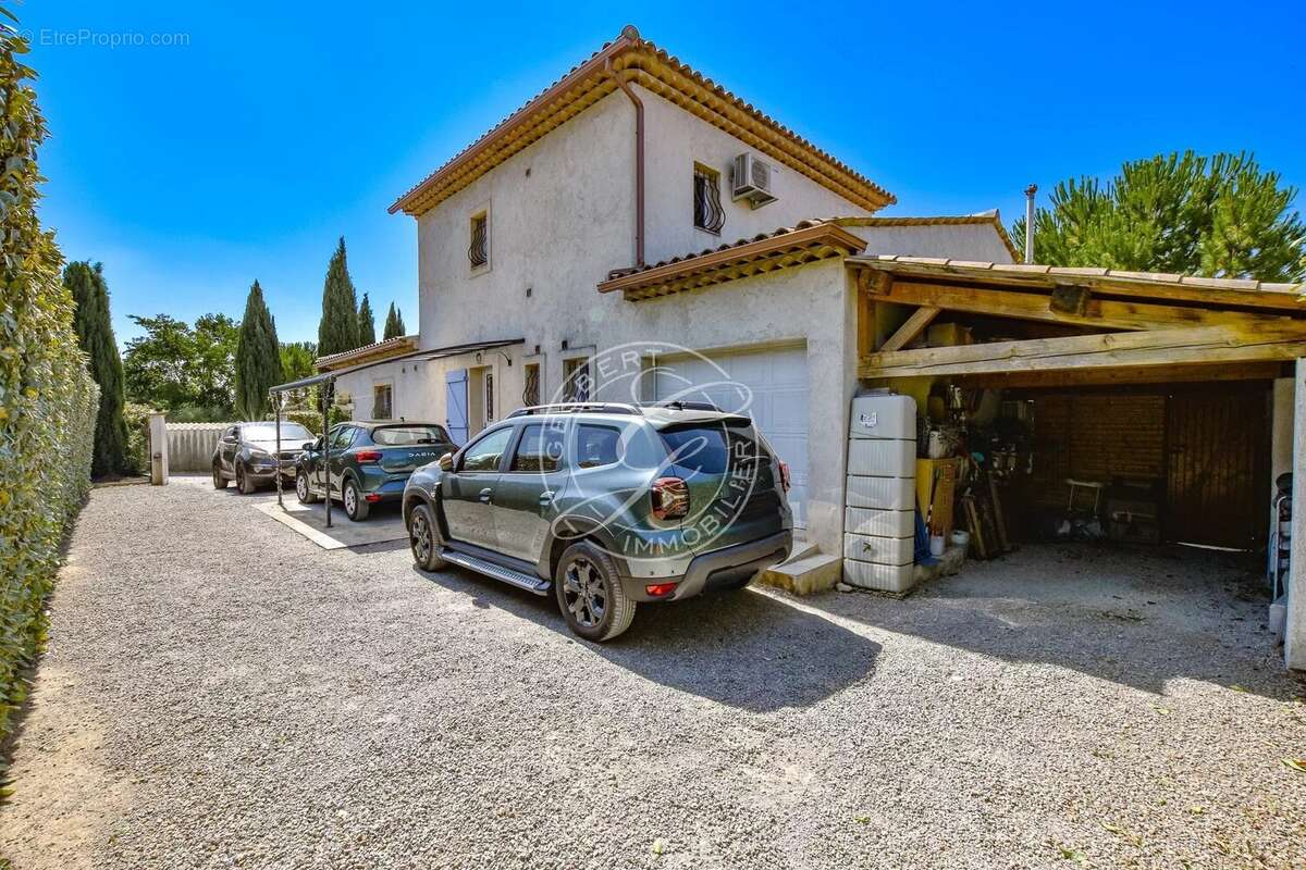 A vendre flayosc - maison a pied au village 3 chambres avec piscine et garage au calme absolu - photo 26