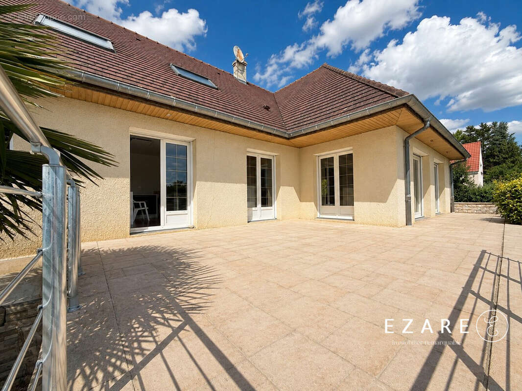 Maison 230 m² à Arc-Sur-Tille  - photo 4