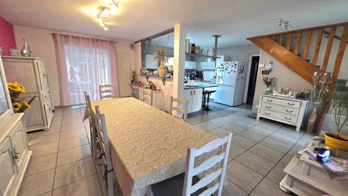 Maison à BELLEVILLE