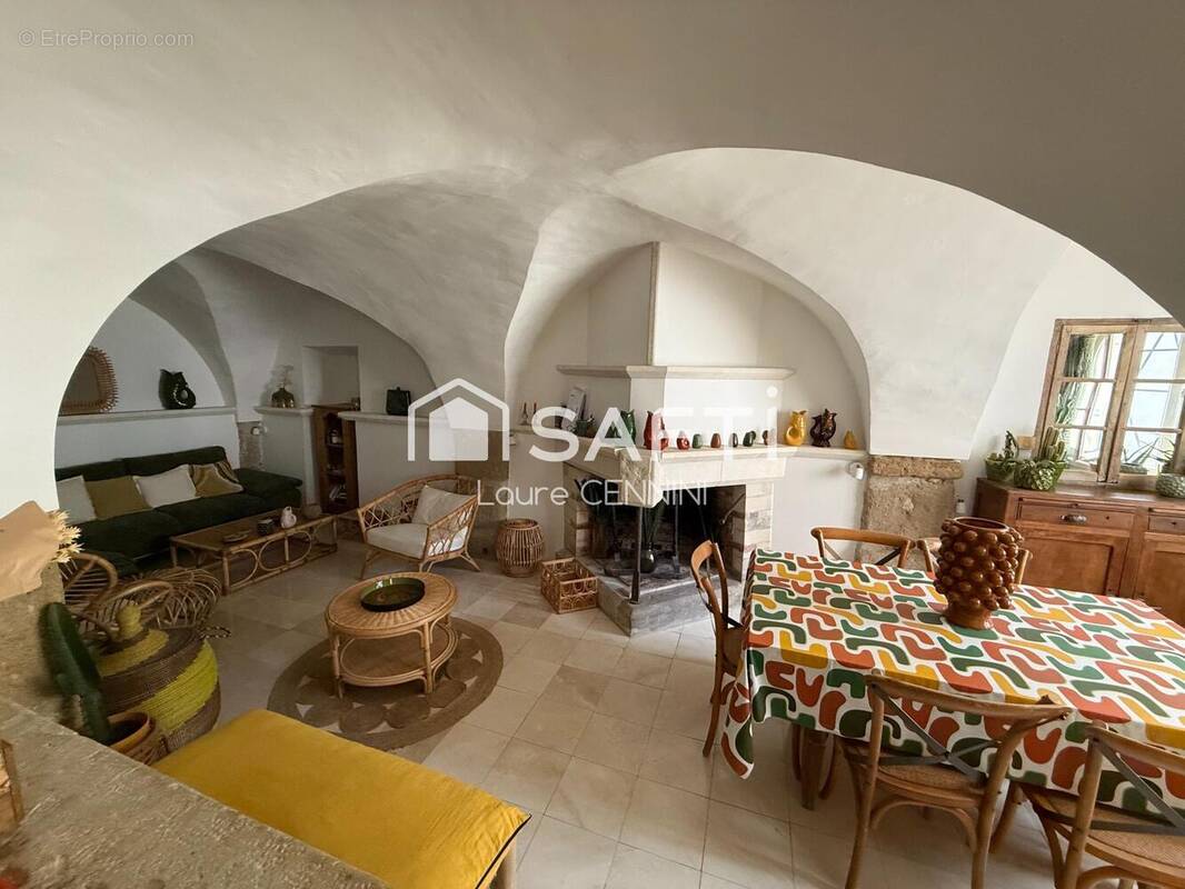 Photo 1 - Maison à GRILLON