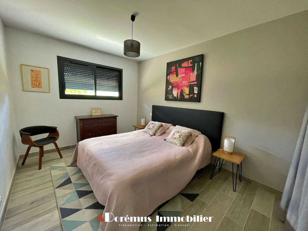 Maison à CAMBLANES-ET-MEYNAC