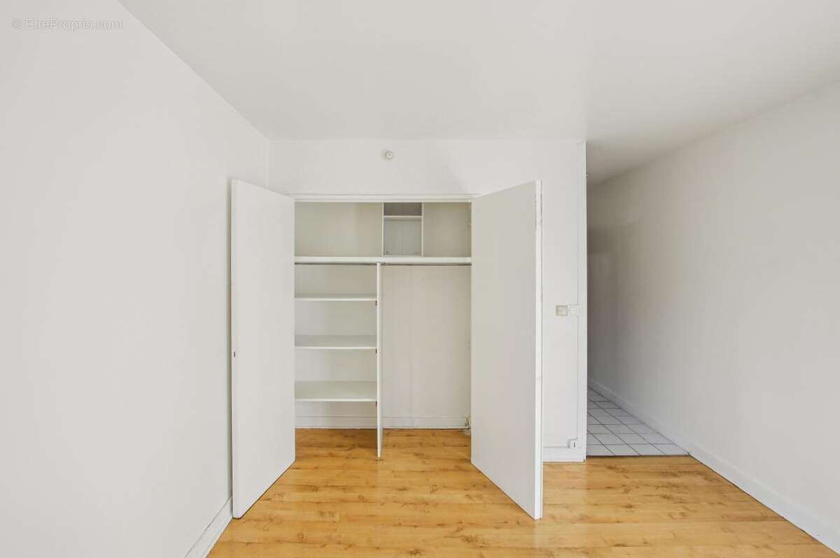 Appartement à PARIS-19E
