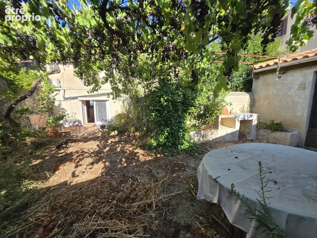 Maison de ville avec jardin et dependance - photo 11