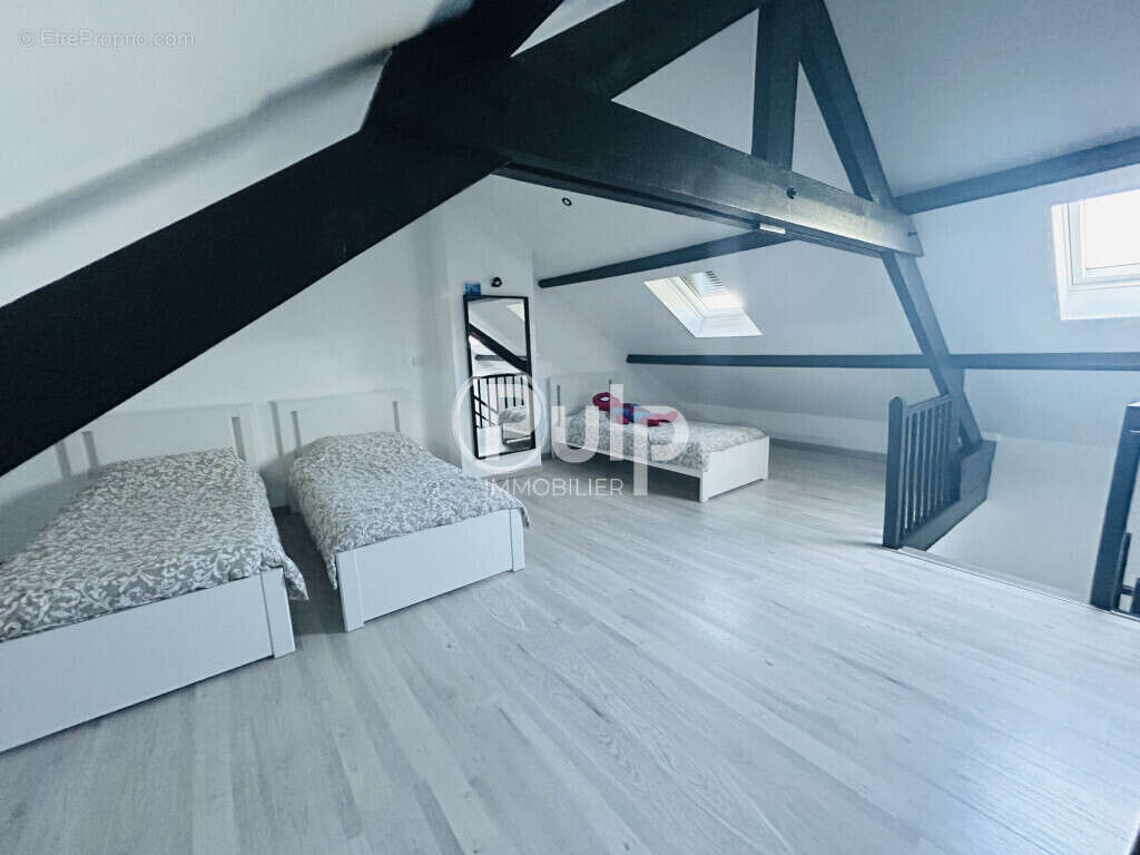Maison à SIN-LE-NOBLE