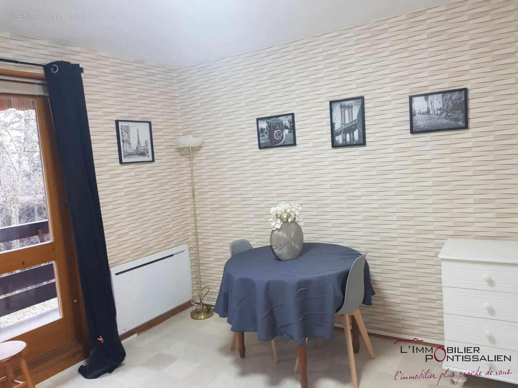 A VENDRE- Charmant studio avec balcon à Malbuisson. - photo 2