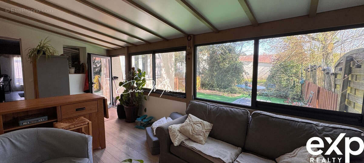 Appartement à BAZAINVILLE