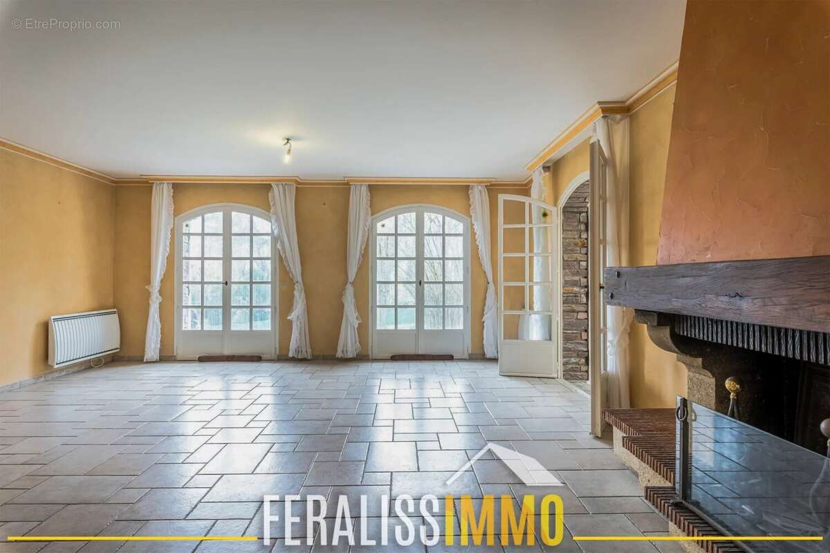 Maison à VAUX-SUR-SEINE