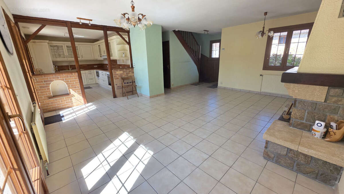 Maison familiale confort plain pied sous sol et  jardin - photo 4