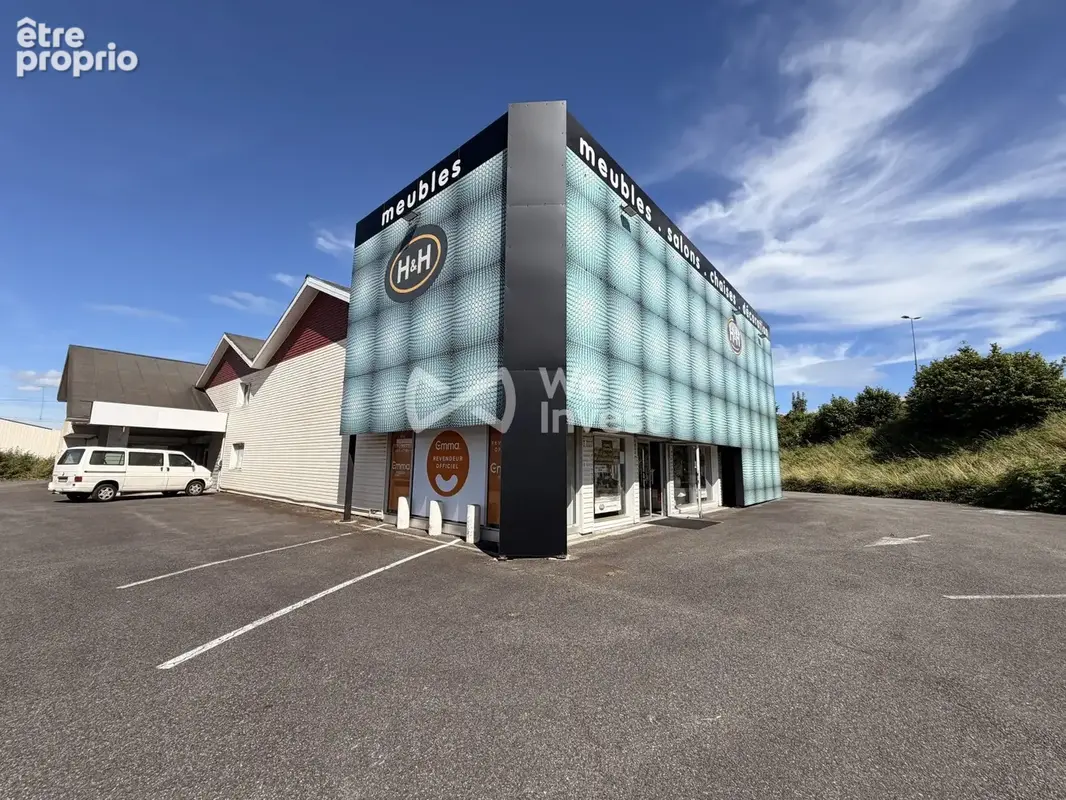 Commerce 1 500 m² à vendre à Lescar (64230) - photo 2