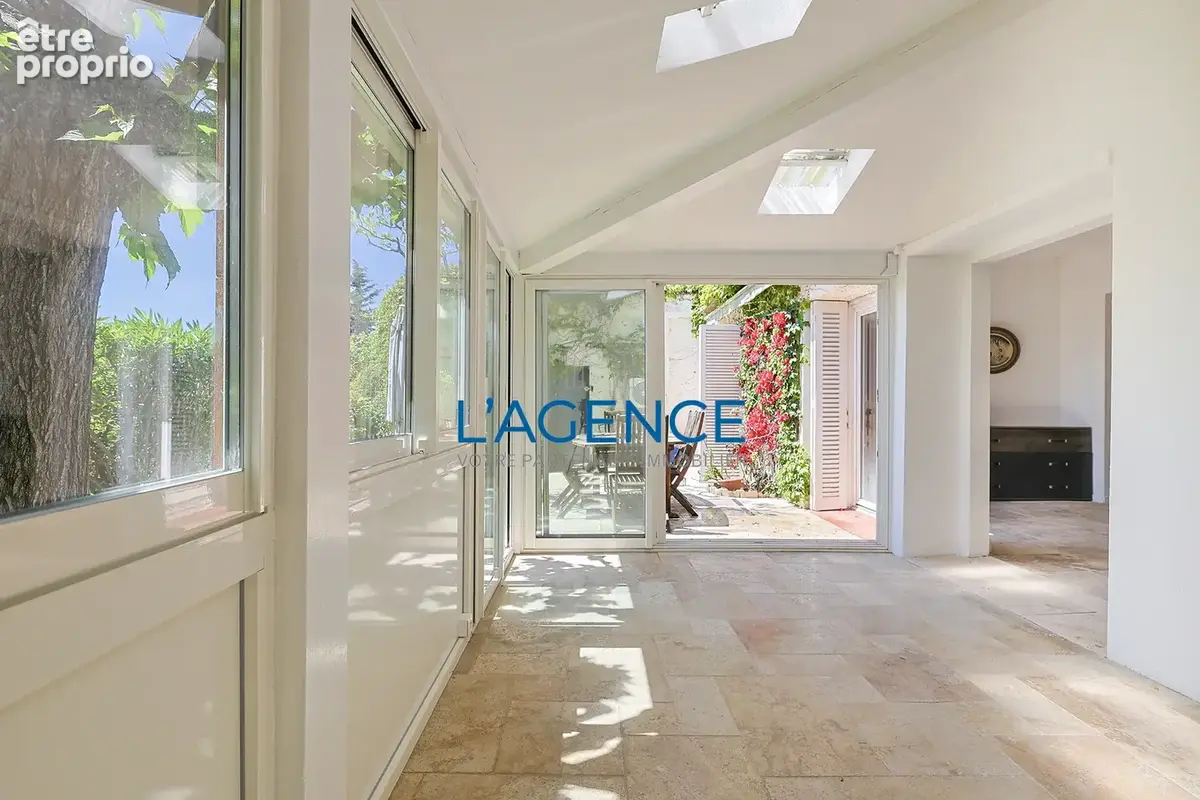 Exceptionnel Chateaubriand grand T4 de 115 m2 avec jardin au calme absolu. - photo 10