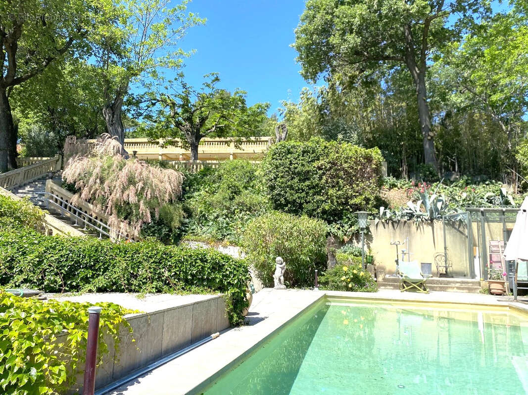 Maison à VILLENEUVE-LES-AVIGNON