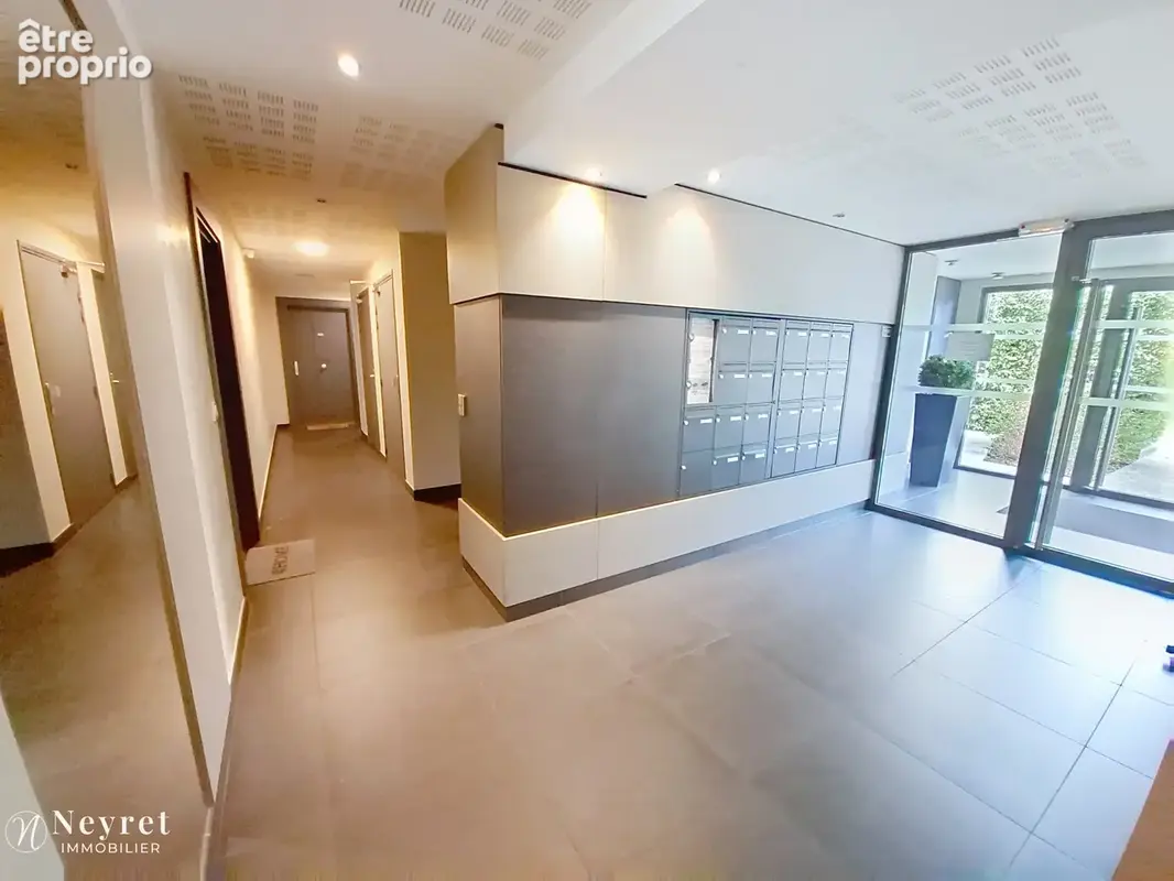 Coup de cœur assuré sur ce T3 en Rez-de-jardin de 57m2 avec en sous-sol sécurisé :garage et place stationnemen - photo 15