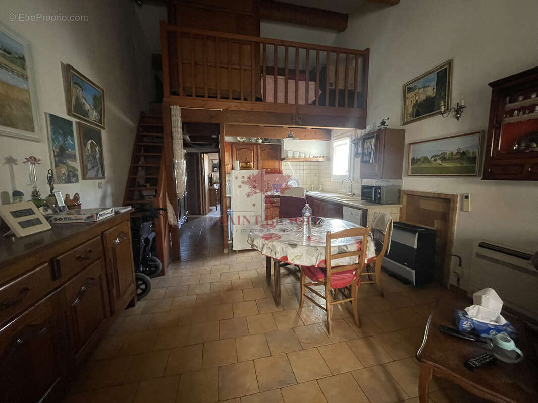 Gigean - villa t4 de plain pied avec piscine + appartement independant - photo 31