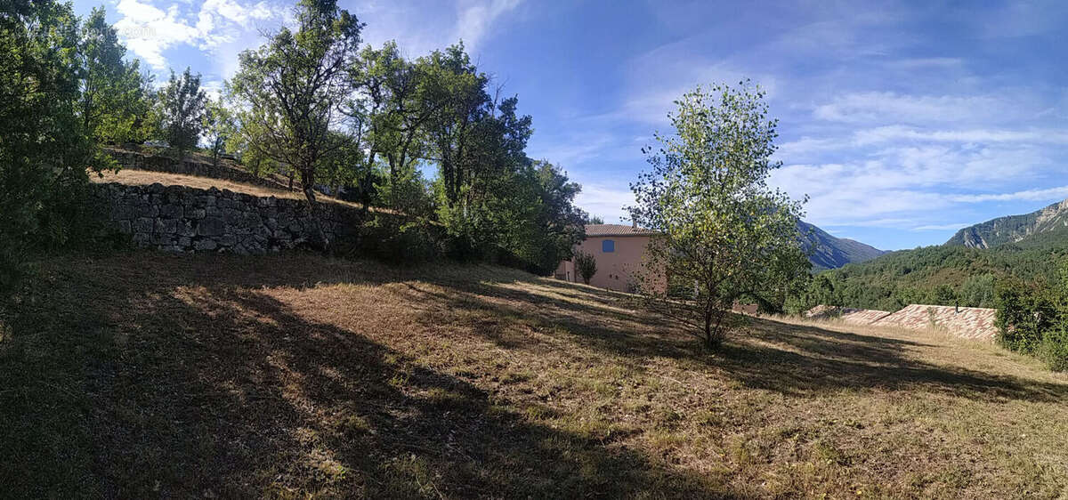 Photo 3 - Terrain à CASTELLANE