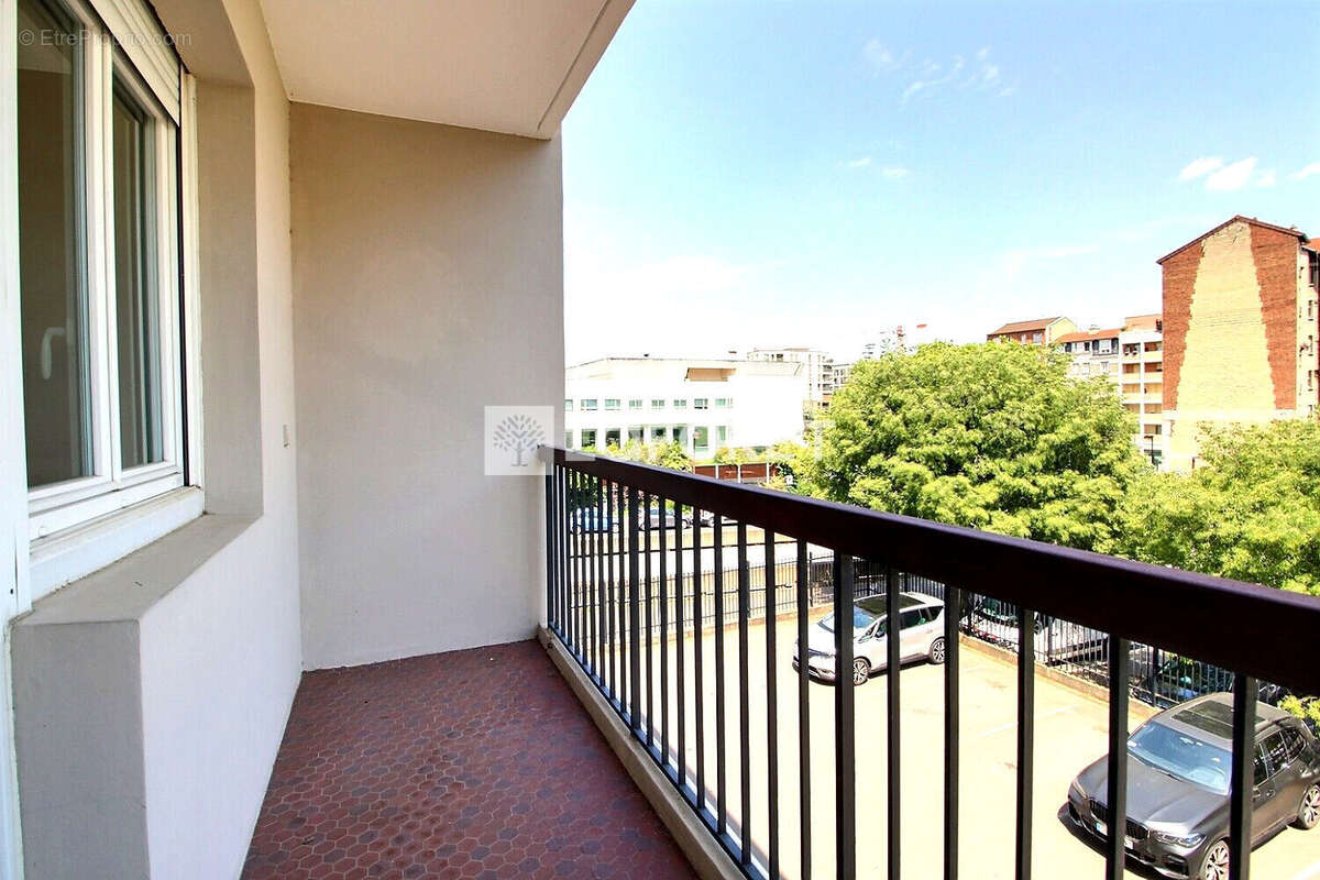 Appartement à GENNEVILLIERS