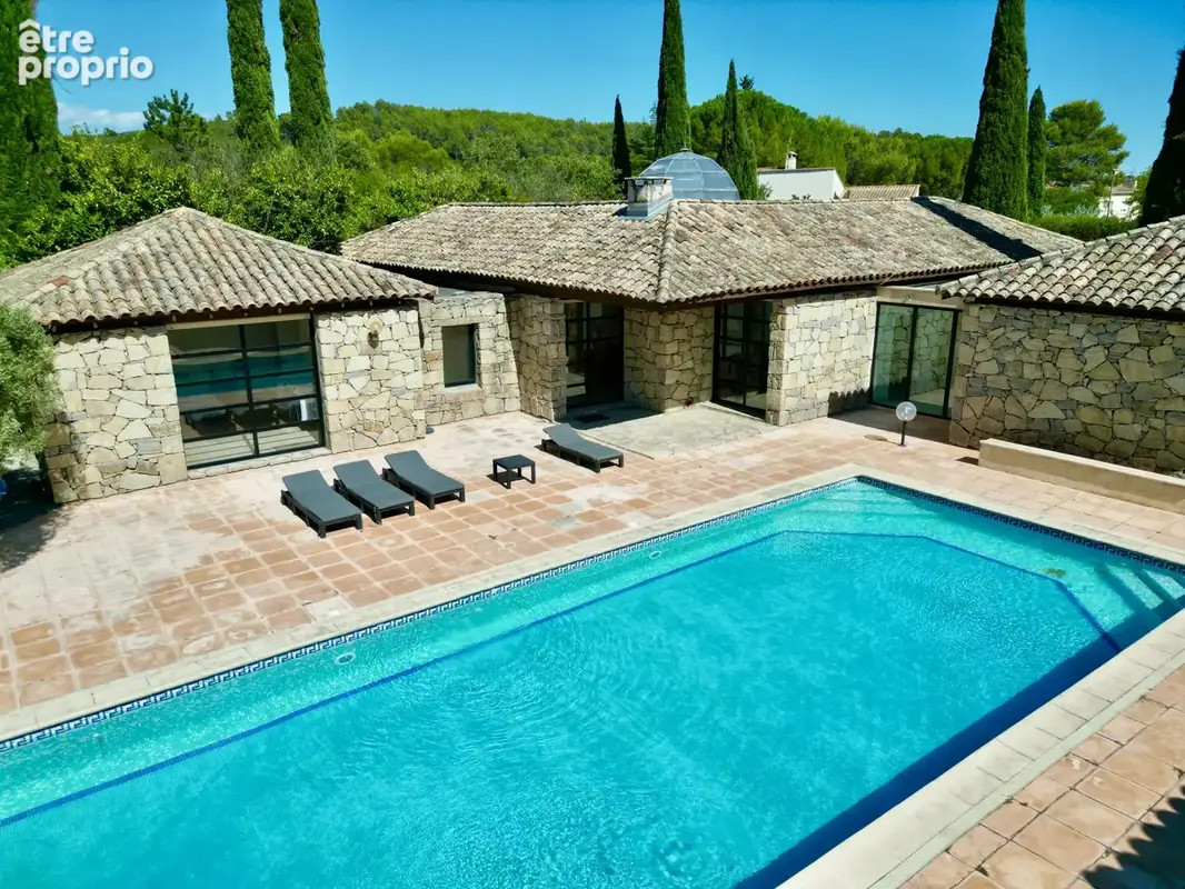 Villa de plain-pied 269 m2 sur 3250 m2 avec piscine, pool house - photo 2