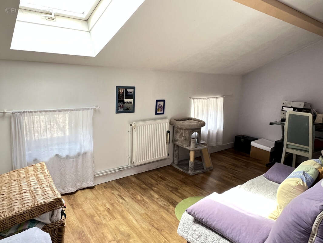 Maison à SAINTE-BAZEILLE