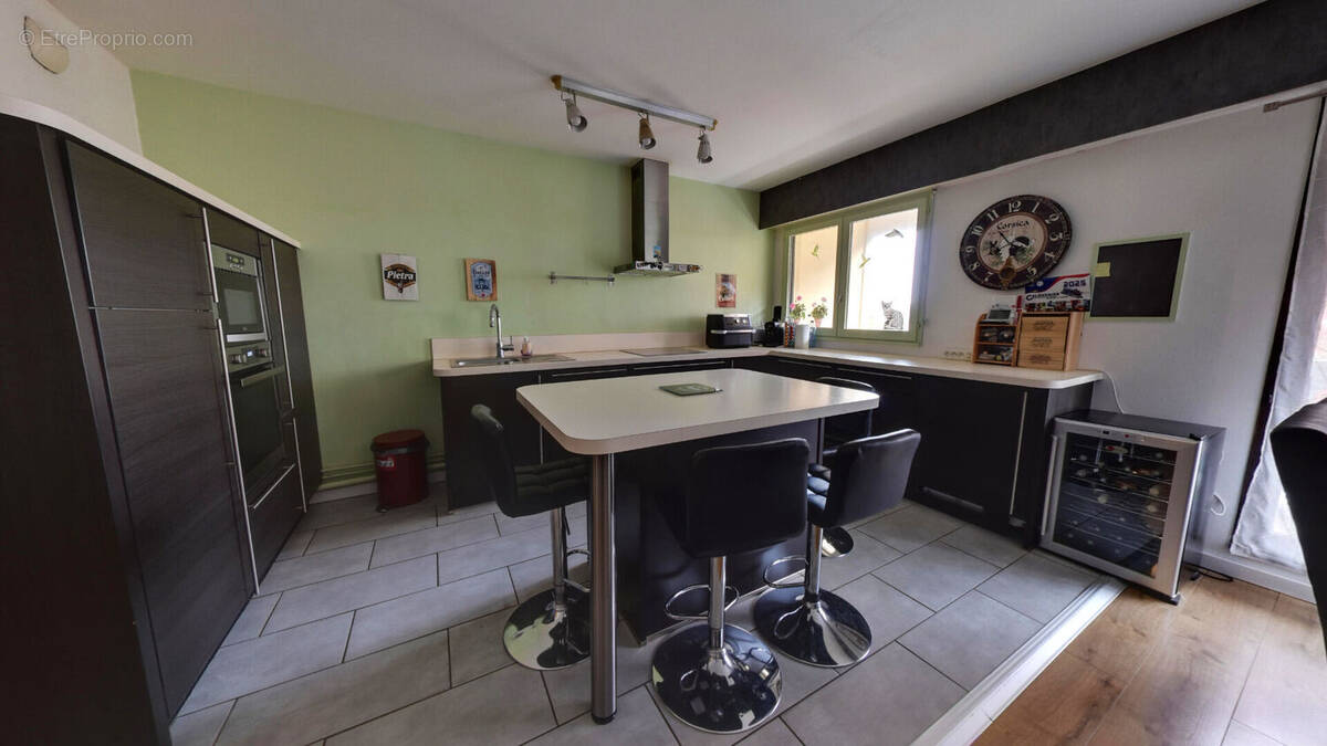 Appartement à ROISSY-EN-BRIE