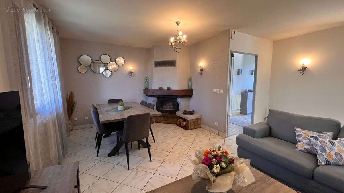 Maison à CRANVES-SALES