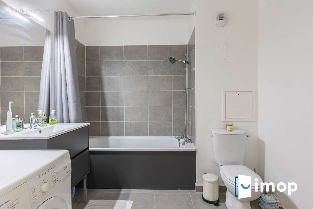 Appartement à LES PAVILLONS-SOUS-BOIS