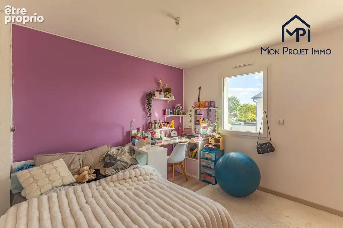 Maison 6 pièces 107 m² à vendre à Le Genest-Saint-Isle (53940) - photo 6