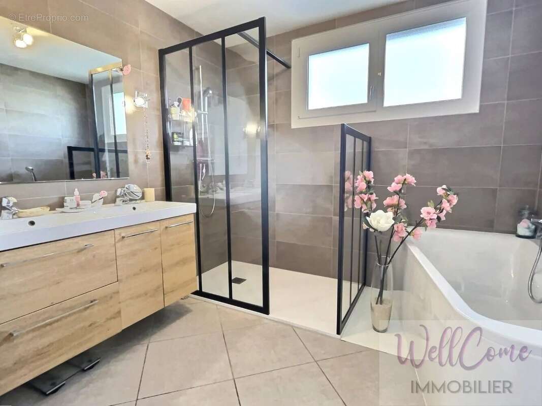 Appartement à GRESY-SUR-AIX
