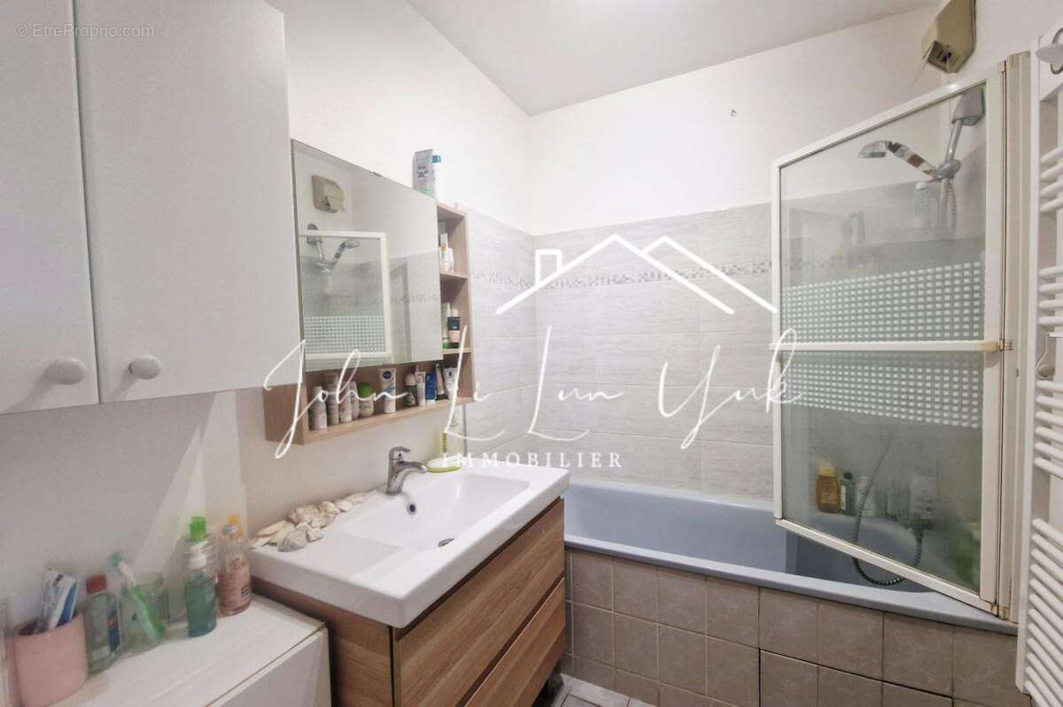 Appartement à BEAUCHAMP