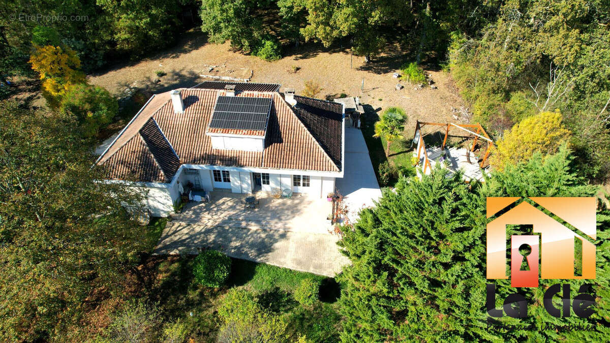 Maison à CASTELCULIER