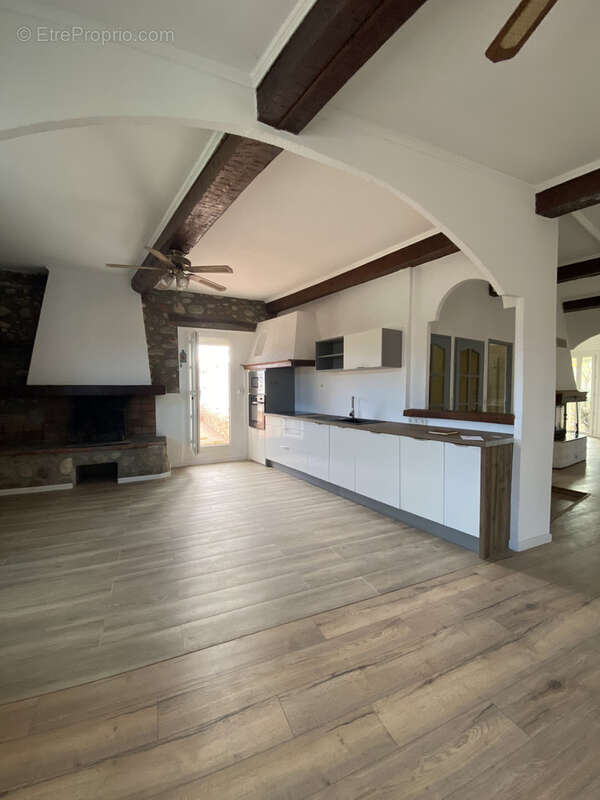 Maison à SAINT-JEAN-LASSEILLE