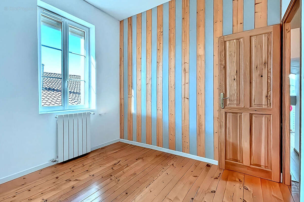 Maison à SAINTE-SOULLE