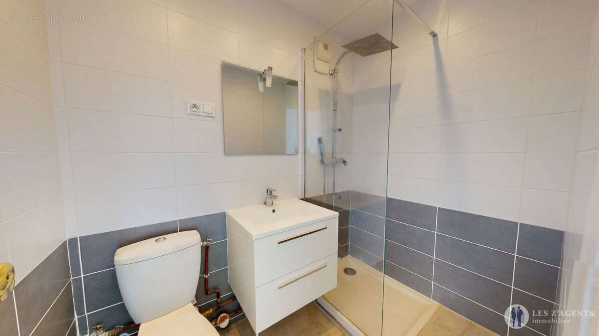 Appartement à SAINT-MARTIN-D'HERES
