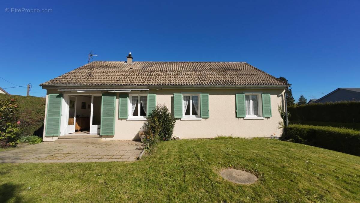 Maison à AVREMESNIL
