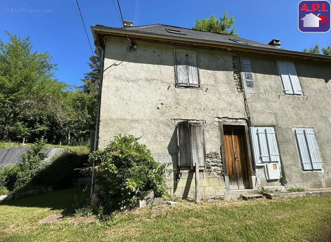 Maison à SAINT-LARY